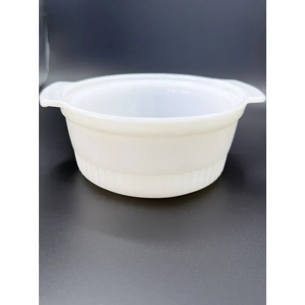 Vintage Anchor Hocking Fire King Oven 1 QT White Ribbed Casserole Dish Bowl 1436